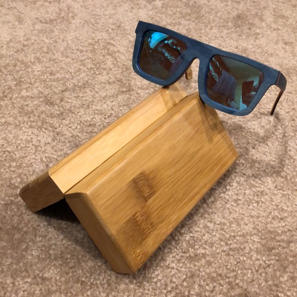 Mini Tree wooden sunglasses with case - Picture 12 of 12